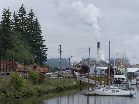 Portland and Western's Toledo Hauler prepares to depart its namesake town in western Oregon on the morning of June 25, 2008.