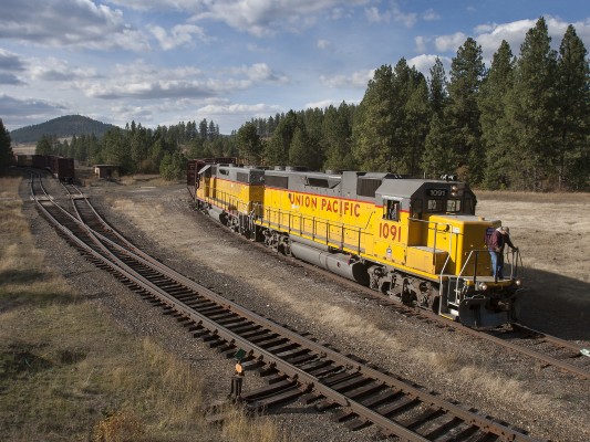 Union Pacific's Plummer Local switches the interchange with the St. Maries River Railroad in Plummer, Idaho, on bright October day in 2008.