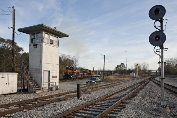 Indiana Harbor Belt northbound freight train approaching the crossing in Blue Island, Illinois, on November 5, 2011.