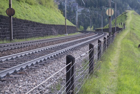A well-worn trail follows the two tracks of the Gotthard Railway to  the "Wassen Command Post," which offers a breathtaking panorama of mountain railroading.